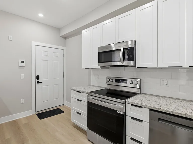 856 N 19th St #2 — Photo 3