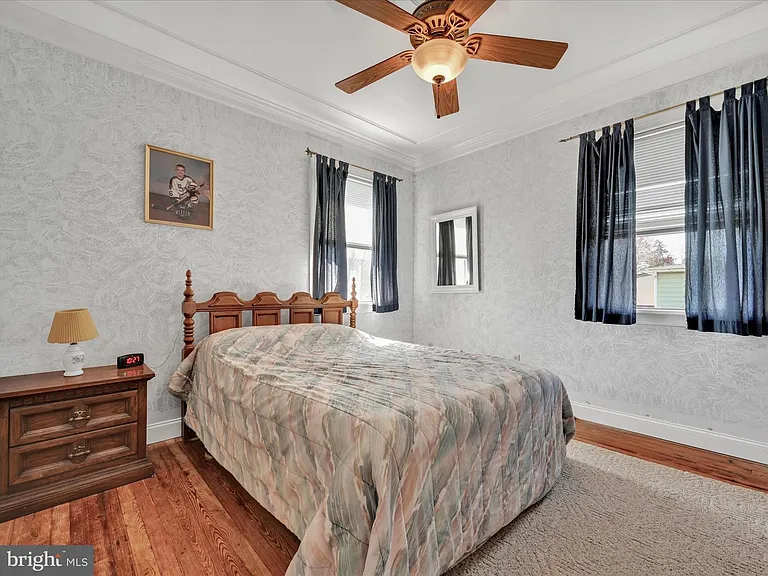 19 Beechwood Rd — Photo 5
