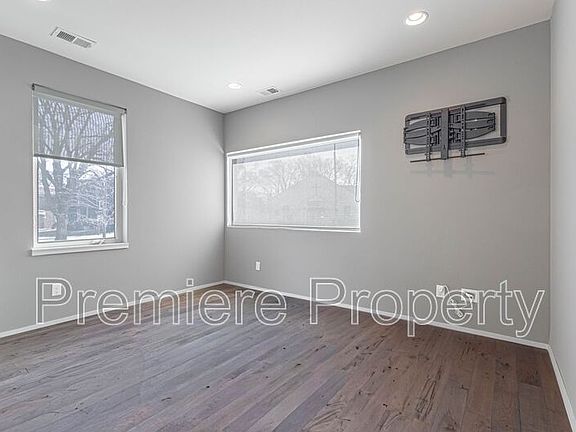4th image of 2729 Charlotte St