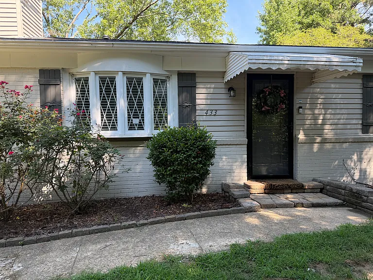 433 Queens Creek Rd — Photo 43