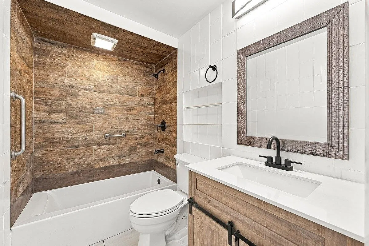 4 bed, 3.0 bath, $5,800 — Photo 2