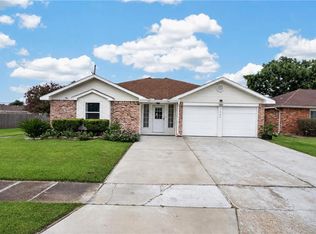 1924 Hampton Dr, Harvey, LA 70058