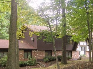 2 Elizabeth St, Shelton, CT 06484