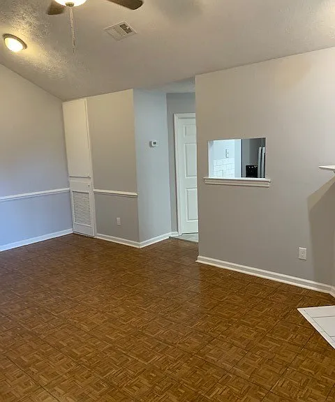 6600 Chaprice Ln — Photo 7