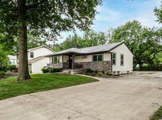 1621 Oxford Rd, Lawrence, KS 66044
