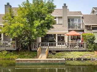 24 Admiralty Pl, Redwood City, CA 94065