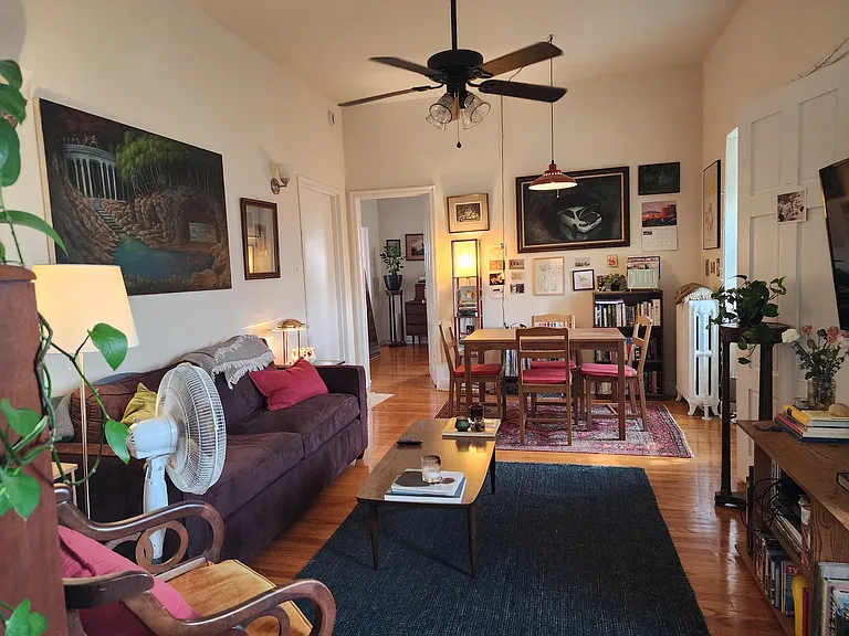 4116 Spruce St #4R — Photo 3