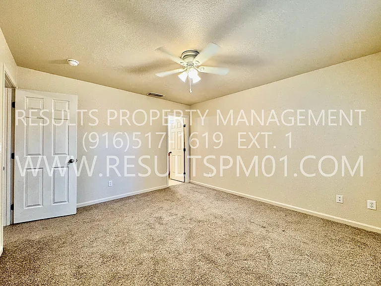 1529 Blue Squirrel St — Photo 6