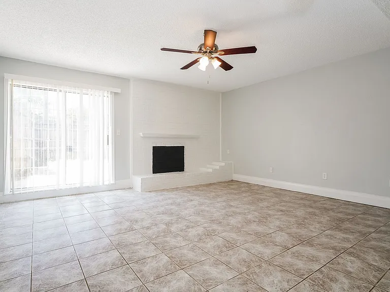 1200 W Mitchell St — Photo 3