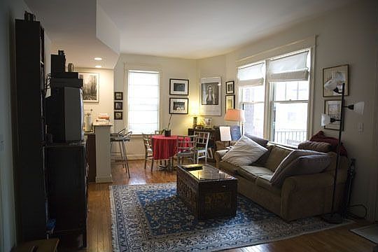 Living Room- Great Light!
