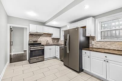 1st image of 45561 Cass Ave #2