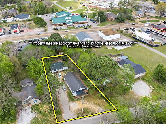 3rd image of 252 N Main St