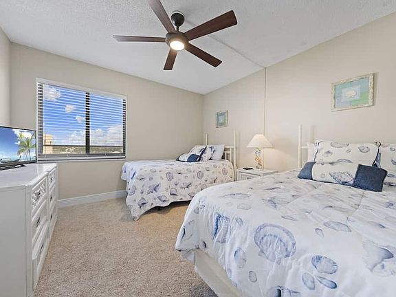 2nd image of 6672 Estero Blvd APT A109