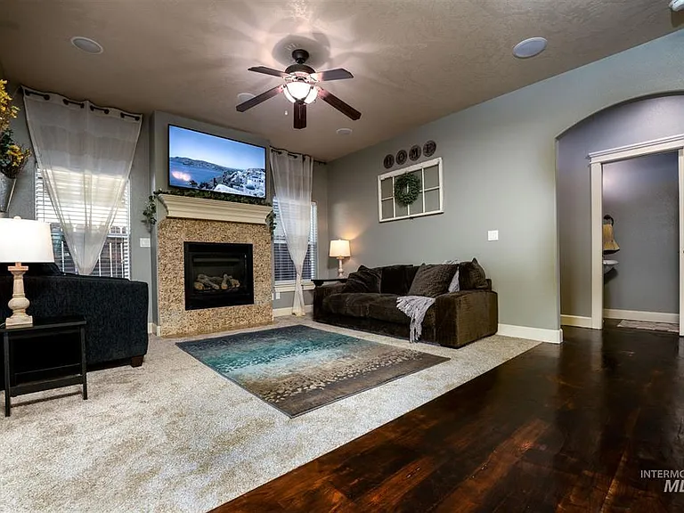 10241 W Breckfield St — Photo 17