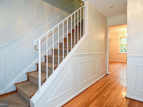 2nd image of 6100 Redwood Ln