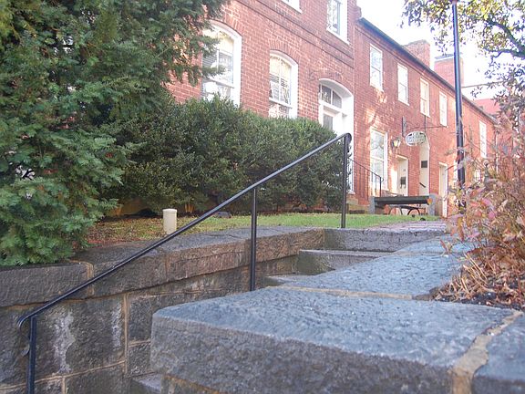 5th image of 17 Court House Sq #2