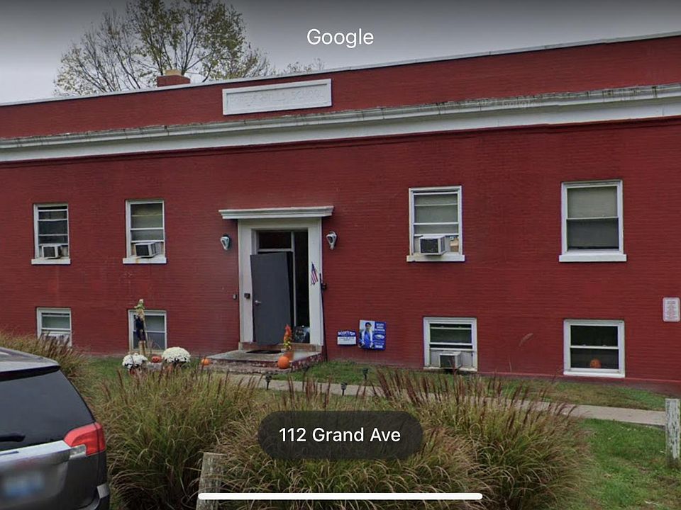 1st image of 114 Grand Ave #3
