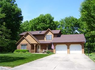 13 Sugar Ln, Collinsville, IL 62234
