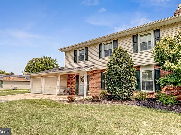 5th image of 8137 Windmill Ct