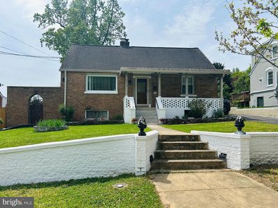 6813 Chestnut Ave, Falls Church, VA, 22042