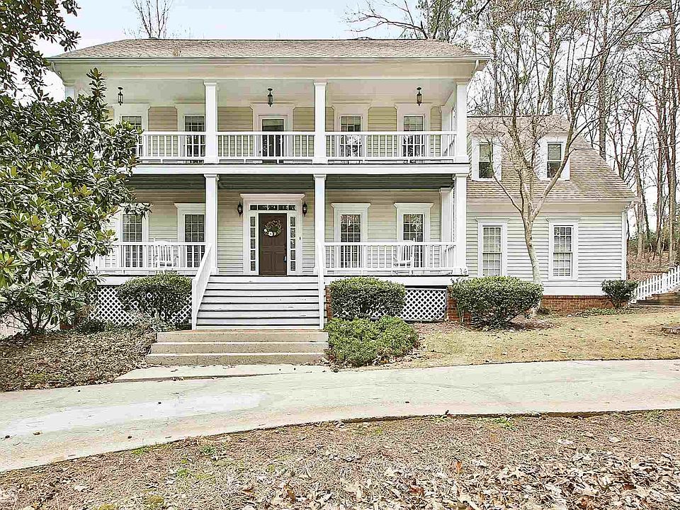 1st image of 202 Woodland Dr