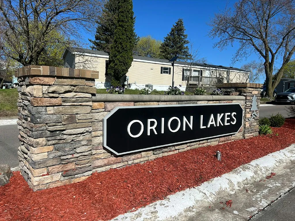 Orion Lakes — Photo 3