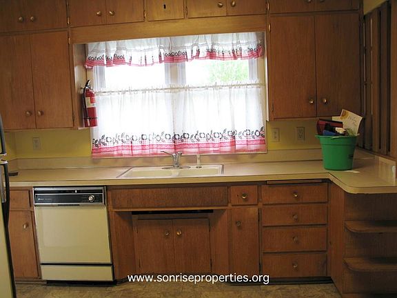 Kitchen - main floor