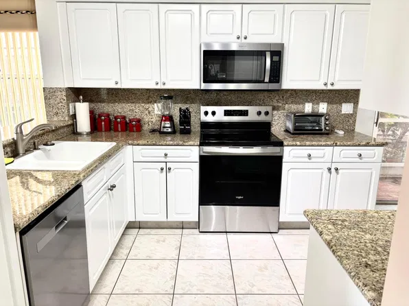 9927 Seacrest Circle #102, Boynton Beach, FL 33437