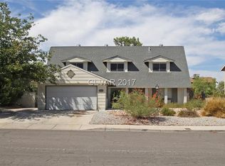 2442 Golden Arrow Dr, Las Vegas, NV 89121