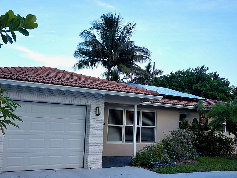 1st image of 2930 SE 1st Pl