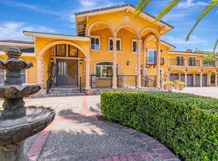 2555 Butternut Dr, Hillsborough, CA 94010
