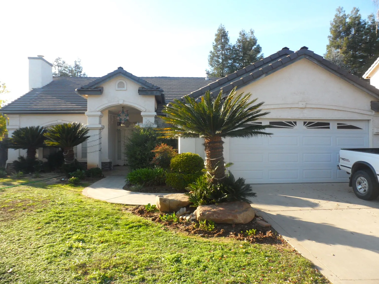 10287 N Sierra Vista Ave photo 1