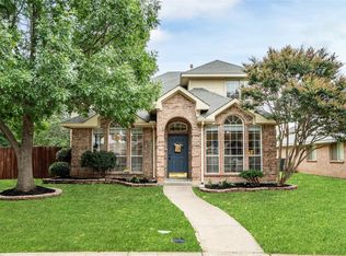 1435 Ross Dr, Lewisville, TX 75067