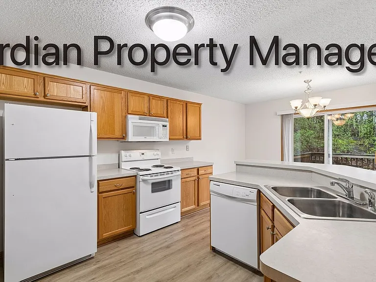 249 Pleasant Ln — Photo 6