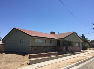 301 E San Emidio St, Taft, CA 93268
