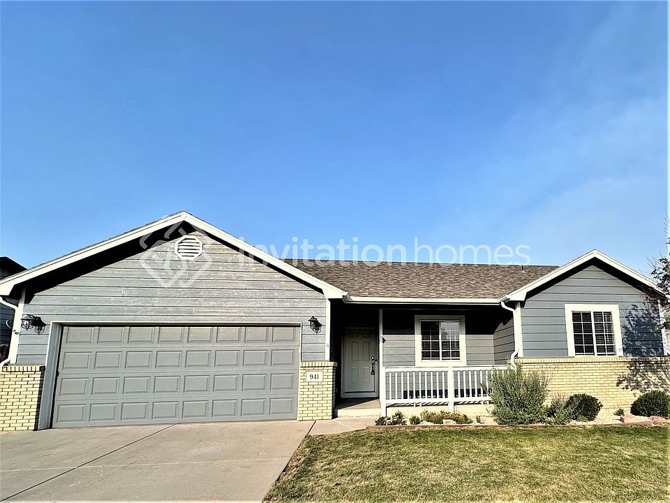 1st image of 941 Emerald Dr