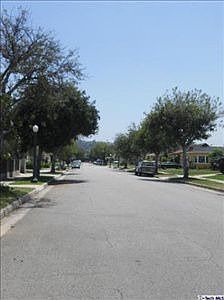2nd image of 1716 Edgewood Dr