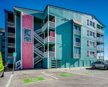 400 N Waccamaw Dr. #304, Murrells Inlet, SC, 29576