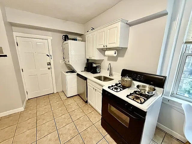 11 Foster St #2 — Photo 18