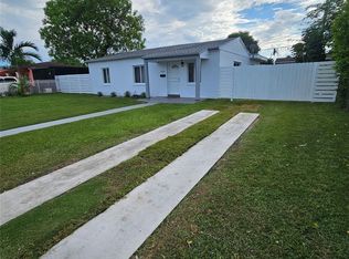 14680 Polk St, Miami, FL 33176