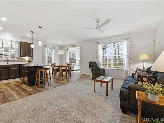 3rd image of 1212 Ardmoor Dr