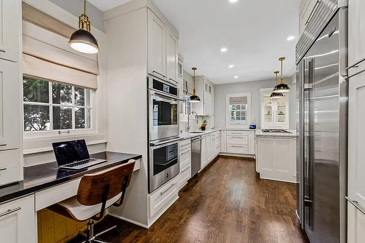4 bed, 3.5 bath, 2776 sqft, $5,950 — Photo 3