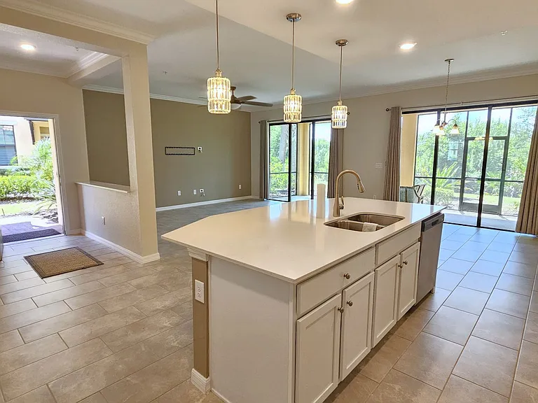 10027 Crooked Creek Dr #101 — Photo 10