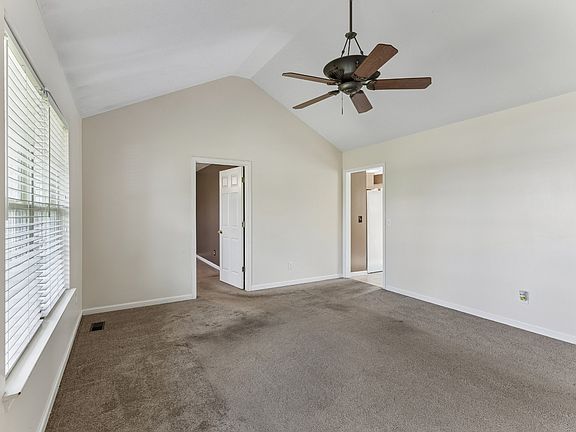 4th image of 120 Pebble Brook Dr
