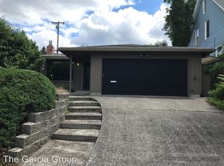 1032 SE Lexington St, Portland, OR 97202