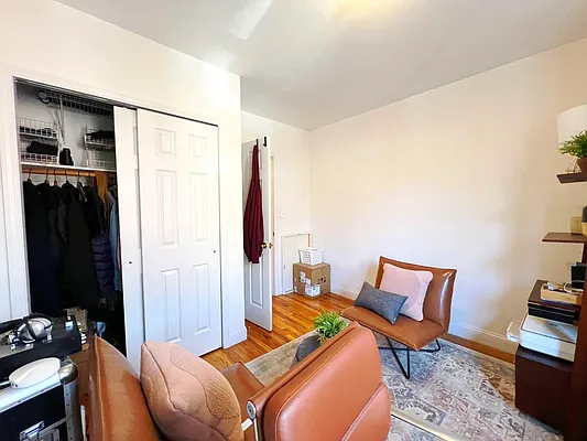 Rented by Corcoran | media 27