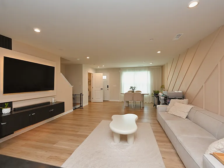 1119 Bethel Ridge Dr — Photo 15