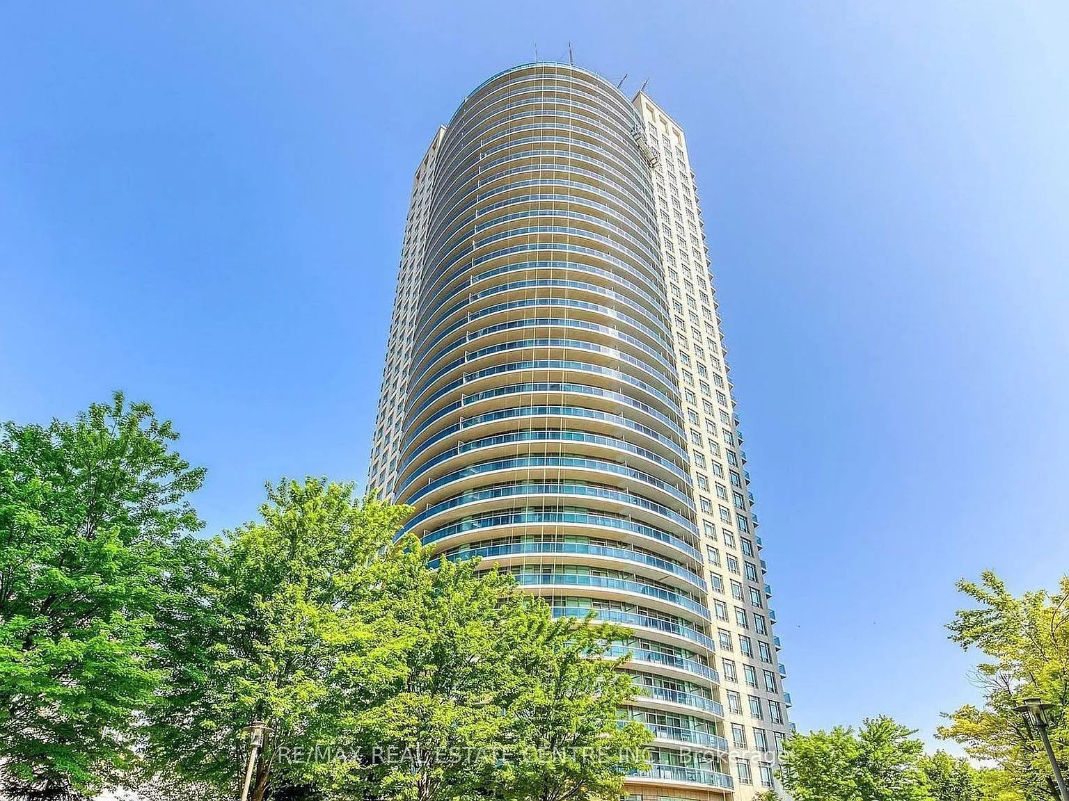 2 bed, $2,600 — Photo 1