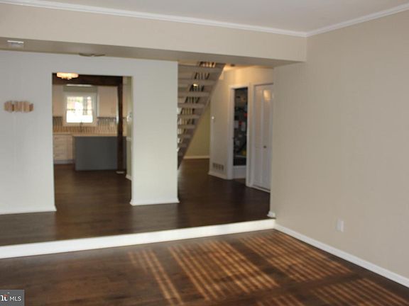 4th image of 252 Marble Ct