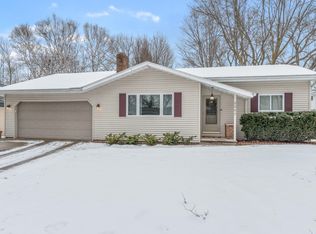 2551 Laredo Ln, Green Bay, WI 54304